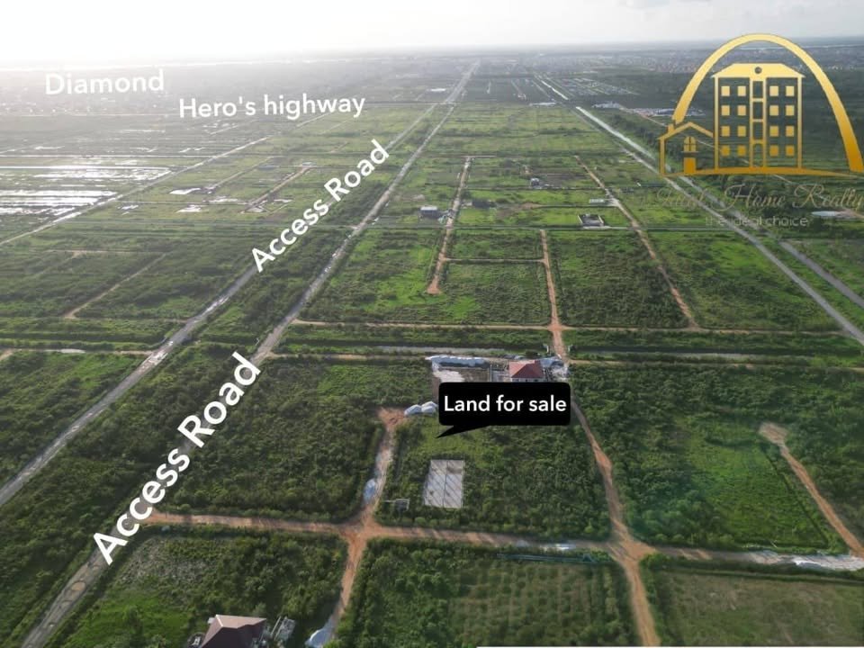 large residential lot for sale located, great diamond Section 1, East Bank Demerara call 671,5795