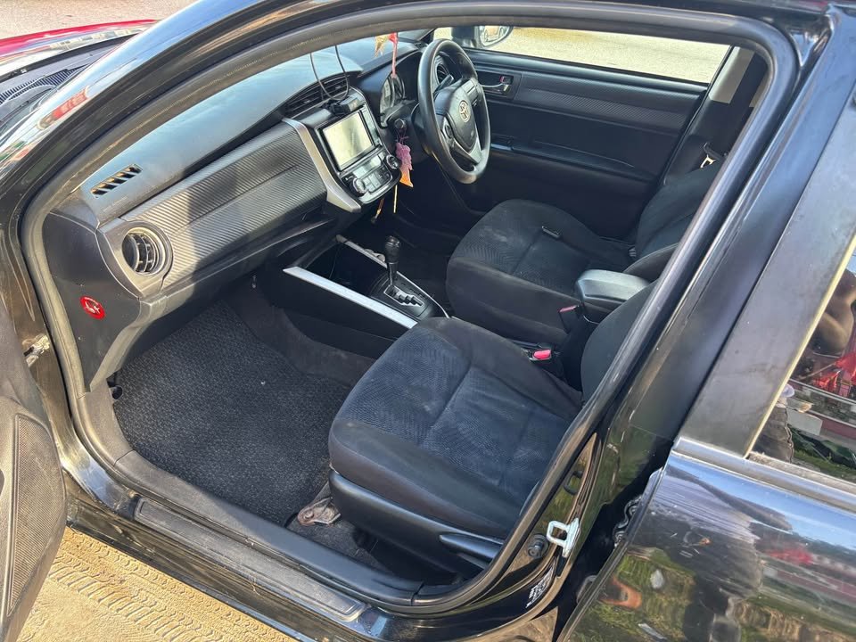 2012 Toyota fielder wagon