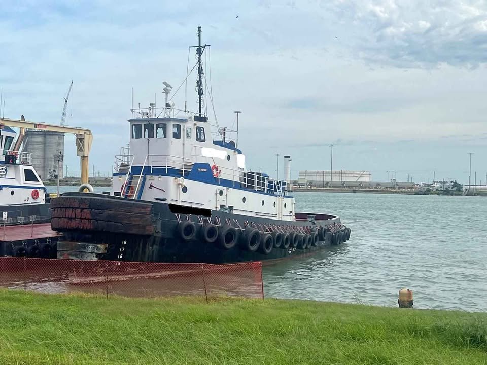 Tug for sale