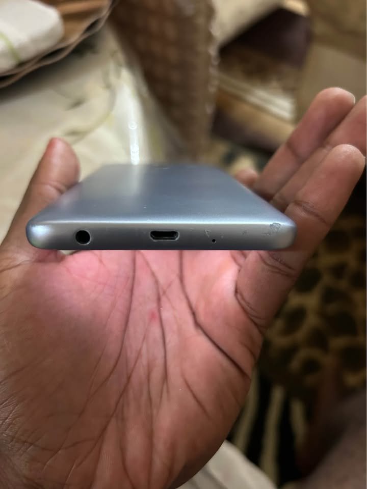 Samsung j7 read below
